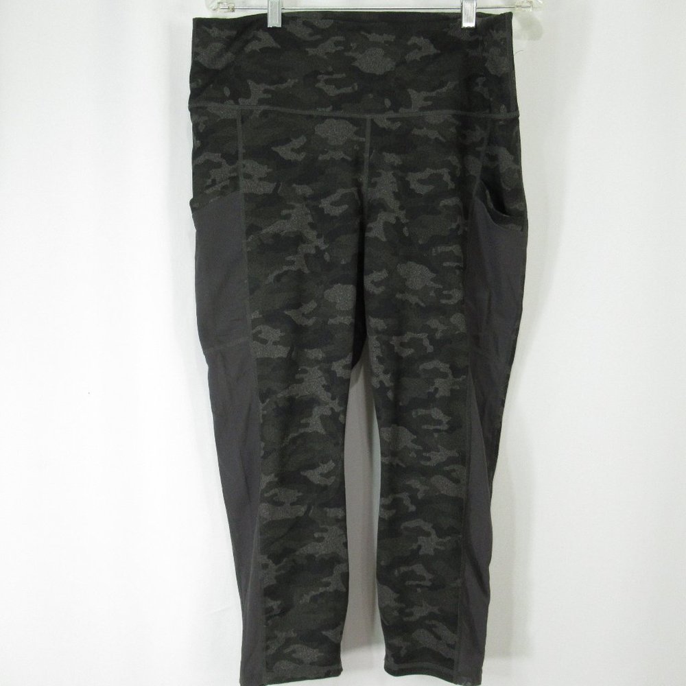 Powerhold by Fabletics Black Gray Camo Leggings 38x23 Yoga Pants NO SIZE